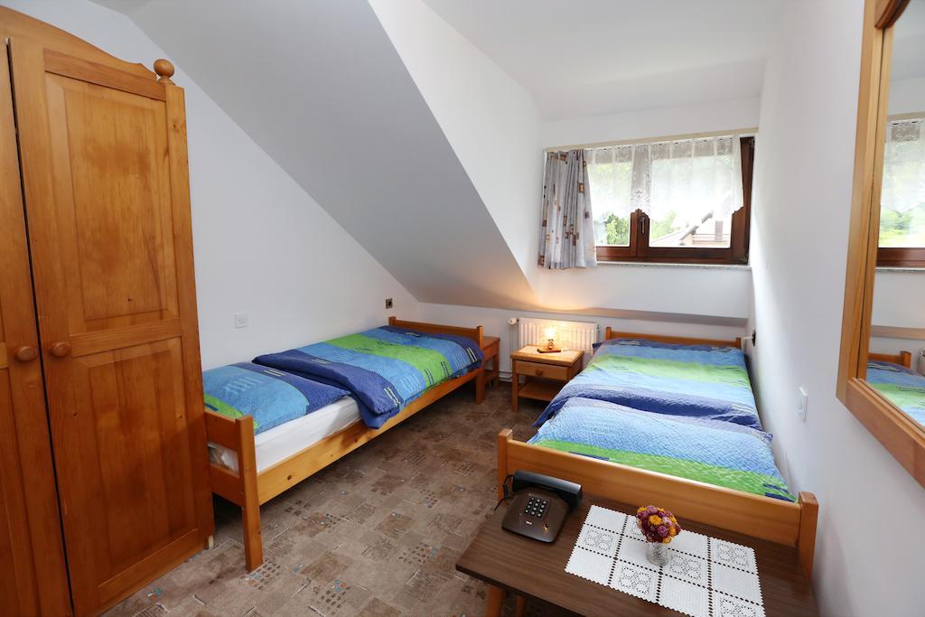 Bed & Breakfast Hisa Resje Bohinj Zimmer foto