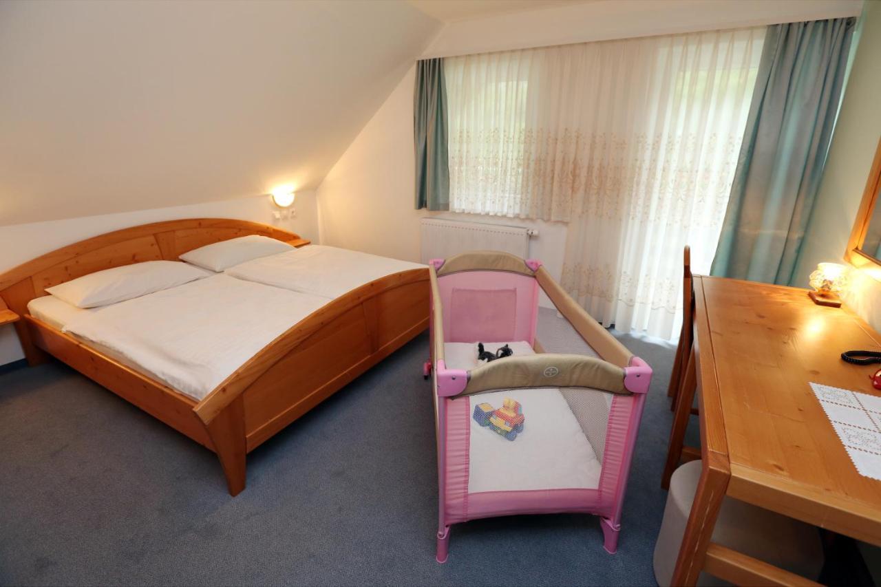 Bed & Breakfast Hisa Resje Bohinj Zimmer foto